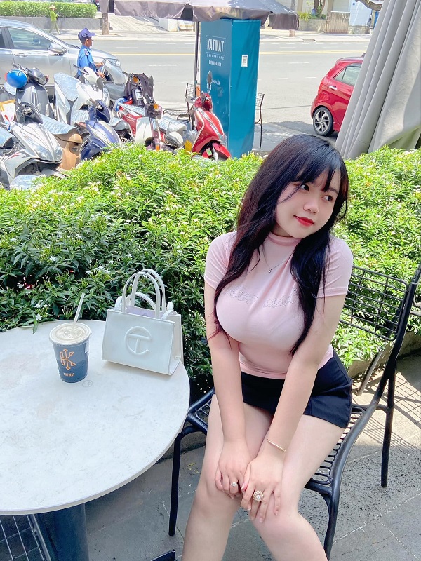 ảnh chubby girl sexy 3