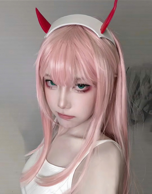 Ảnh Zero Two cosplay 18